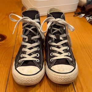 Black Converse Hightops I ACCEPT OFFERS